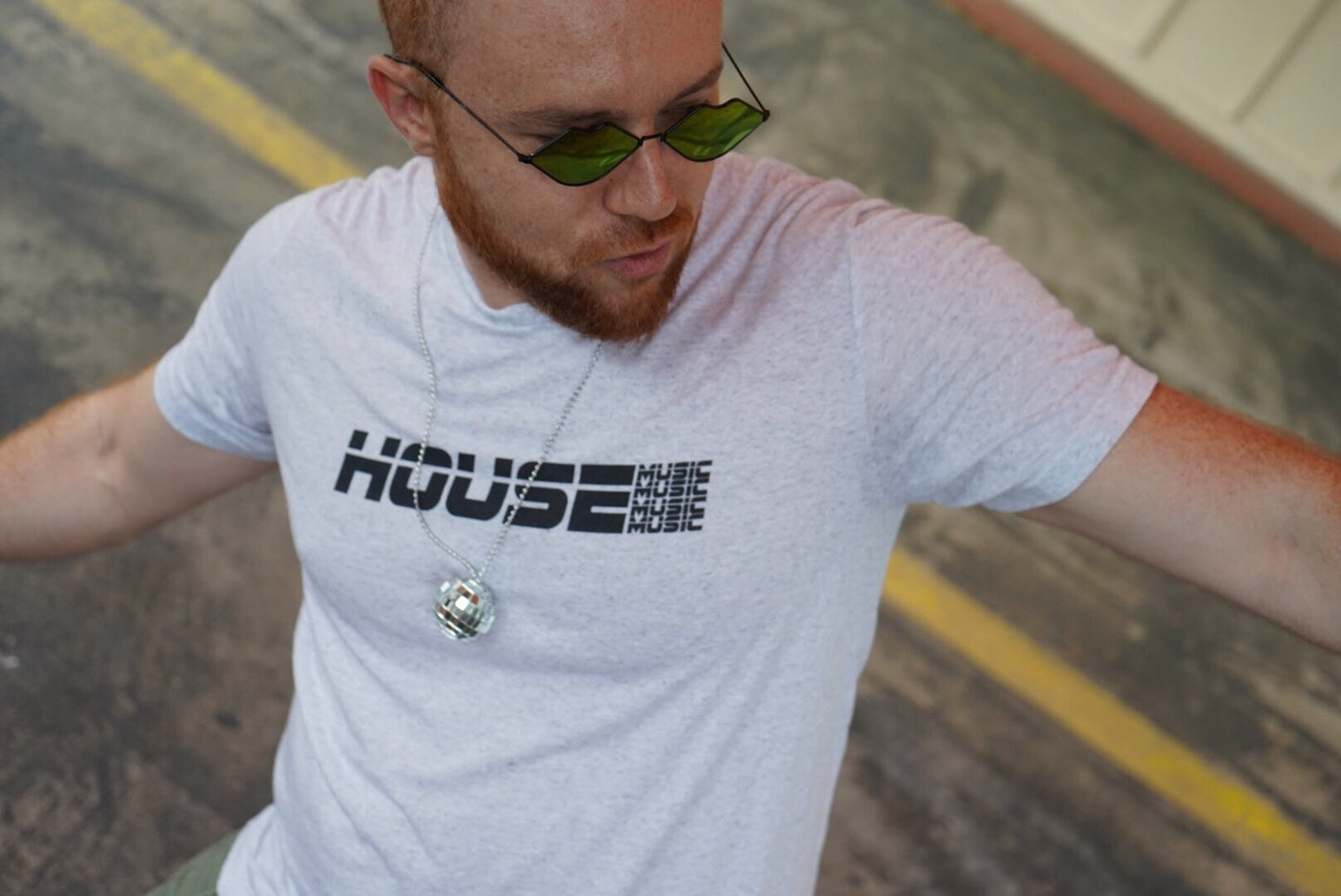 House Music • T-shirt